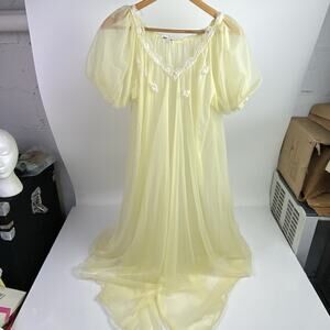 Vtg yellow Molla Kaye Chiffon Nightgown Negligee Open Front Lace Sheer Lingerie￼